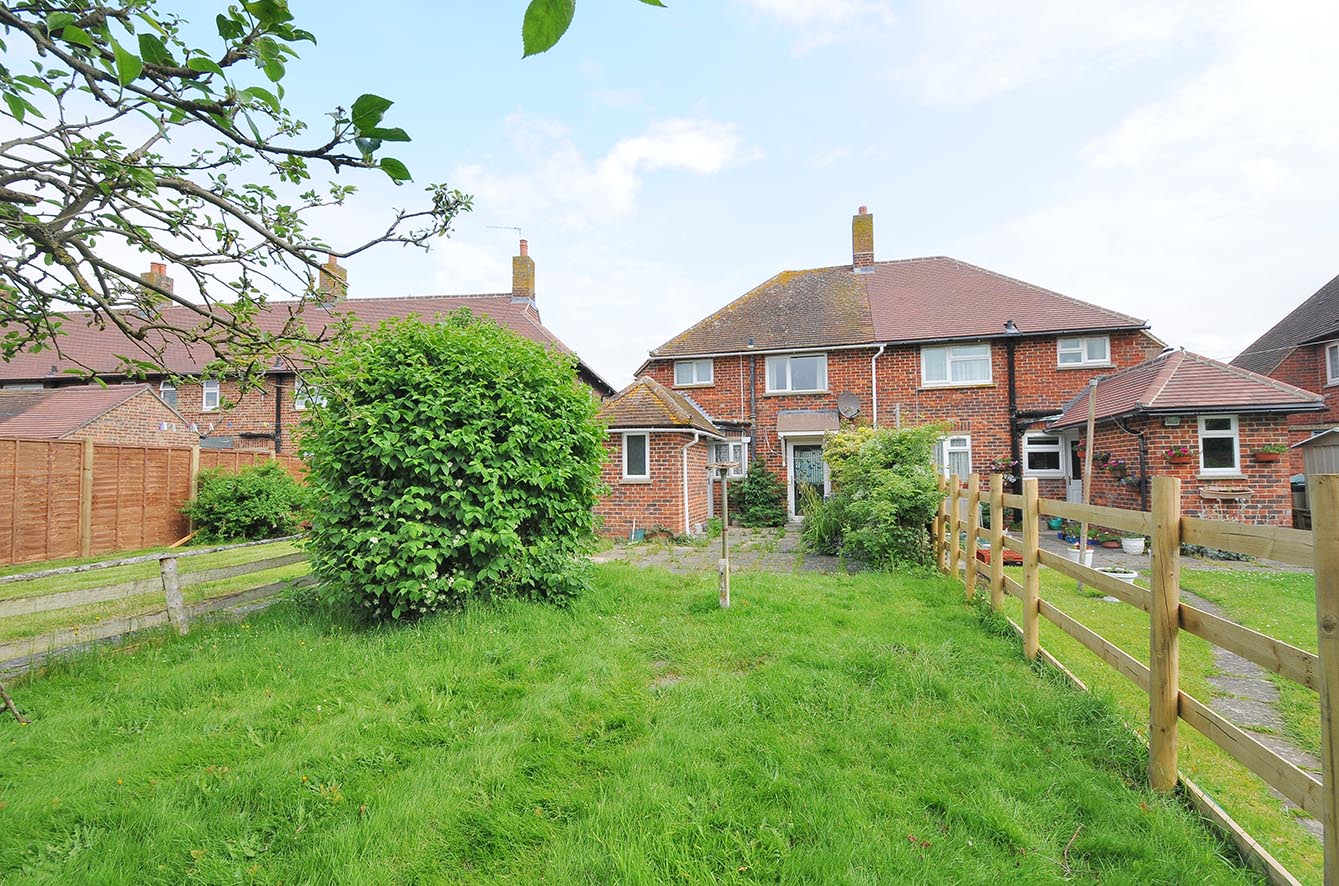 Property for Sale, West Wittering 7 Summerfield Road Baileys Estate